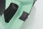 Otroški skuter na akumulator Vespa ROMA 2x35W, mint - slika 25