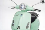 Otroški skuter na akumulator Vespa ROMA 2x35W, mint - slika 42