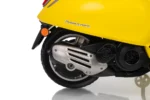 Otroški skuter na akumulator Vespa ROMA 2x35W, rumen - slika 27