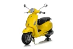 Otroški skuter na akumulator Vespa ROMA 2x35W, rumen